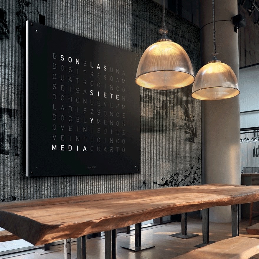 Qlocktwo, designklokken