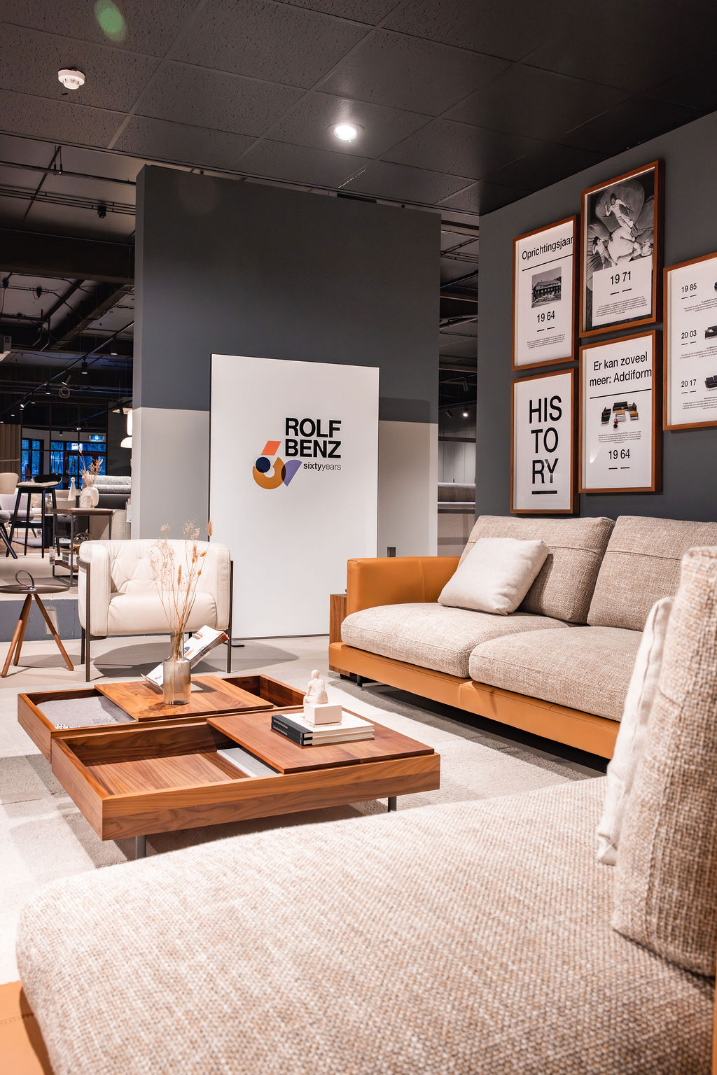 Woonopstelling in de showroom van Gasse Wonen in Mijdrecht