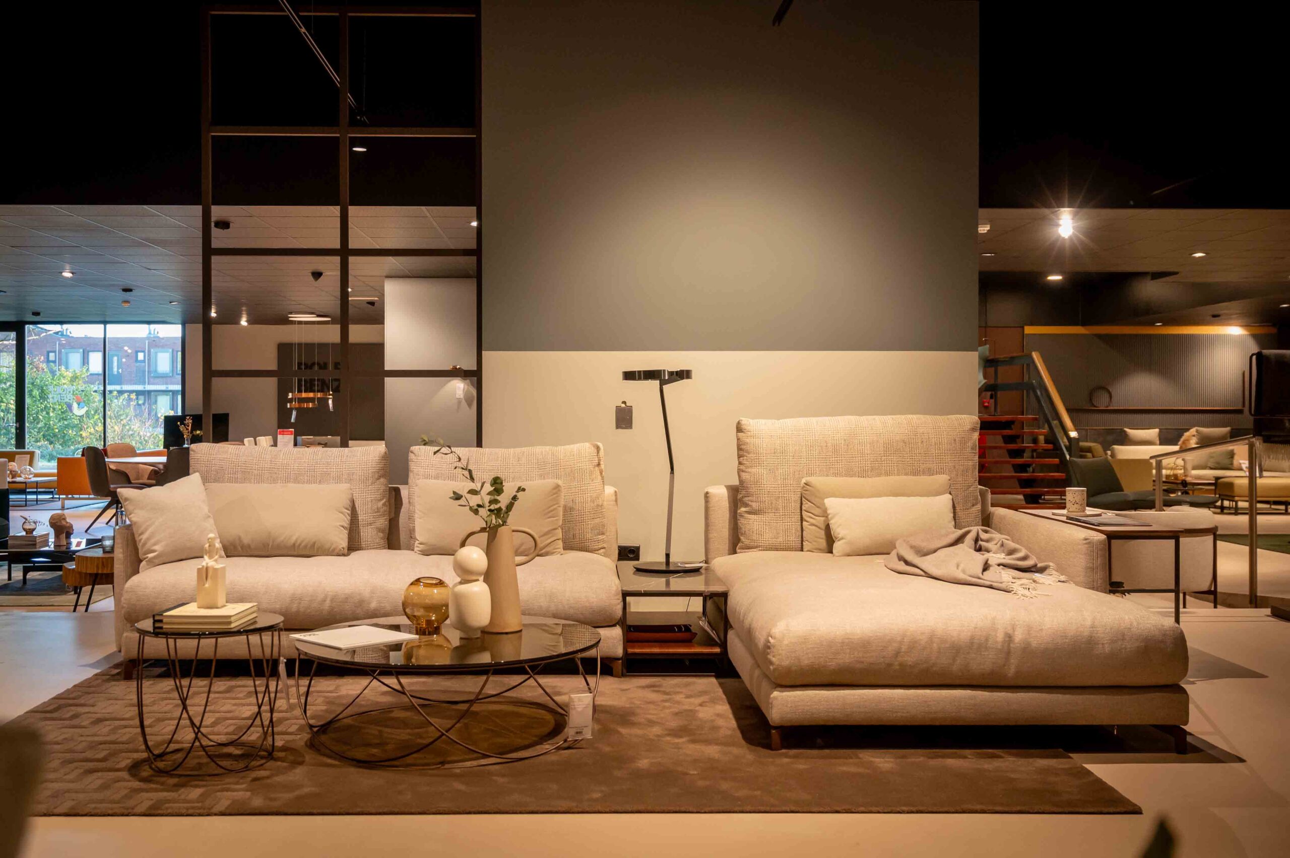 Rolf Benz meubels in de showroom in Mijdrecht